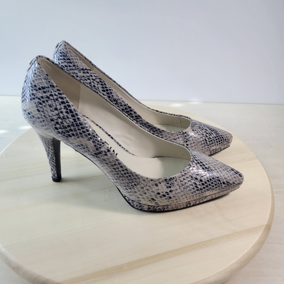 Anne Klein Shoes - Anne Klein Akdalan Snakeskin High Heel Shoes Womens Size 10